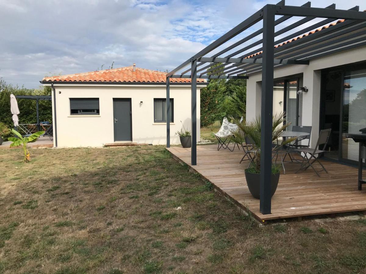 Les Paillotes Des Iles Et Re Villa Saint-Simon-de-Bordes Bagian luar foto